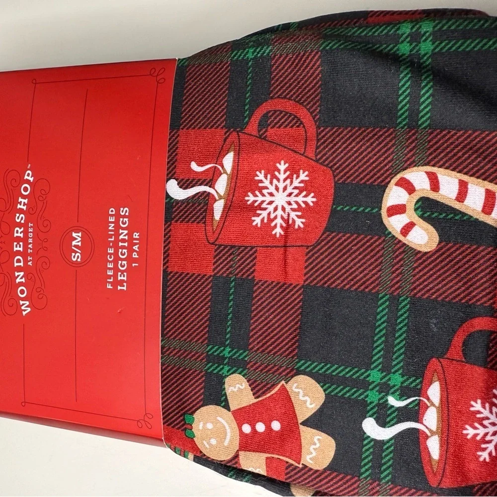 Wondershop Red and Green Holiday Pajama Leggings - Picture 4 of 4